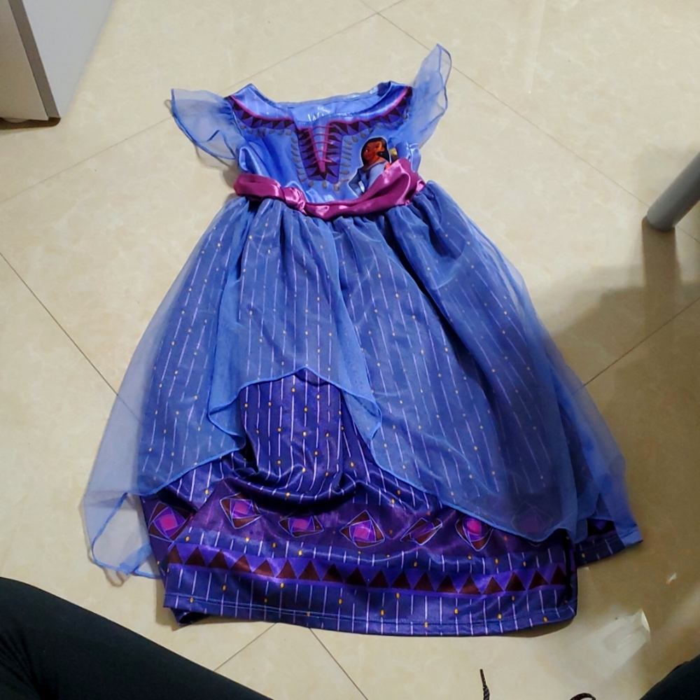 Disney nightgown Asha